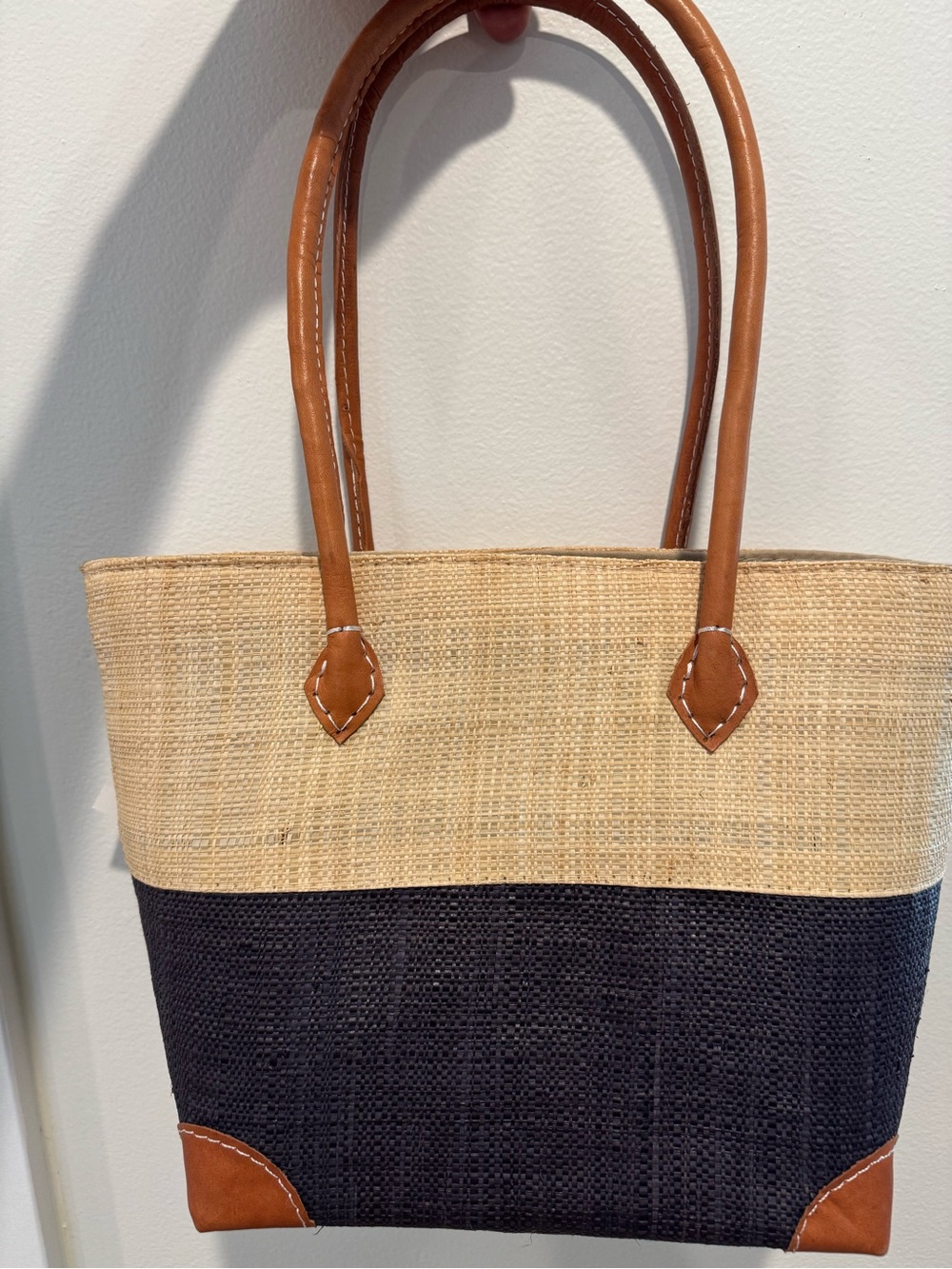 NWT Artisan Handwoven Madagascar Raffia Colorblock Market Tote Leather Trim Bag - Picture 2 of 10